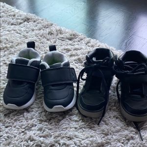 Toddler boy shoes: size 6